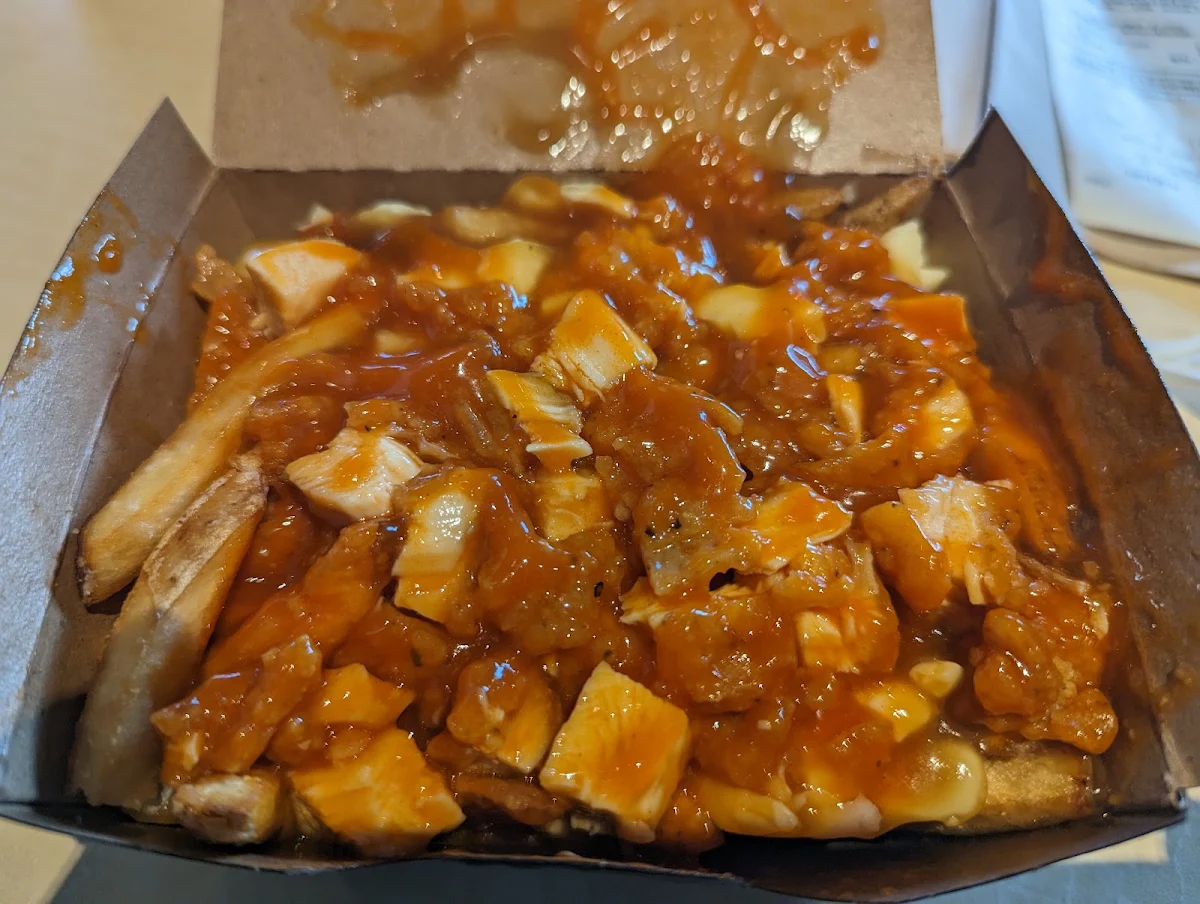 Buffalo Chicken Poutine