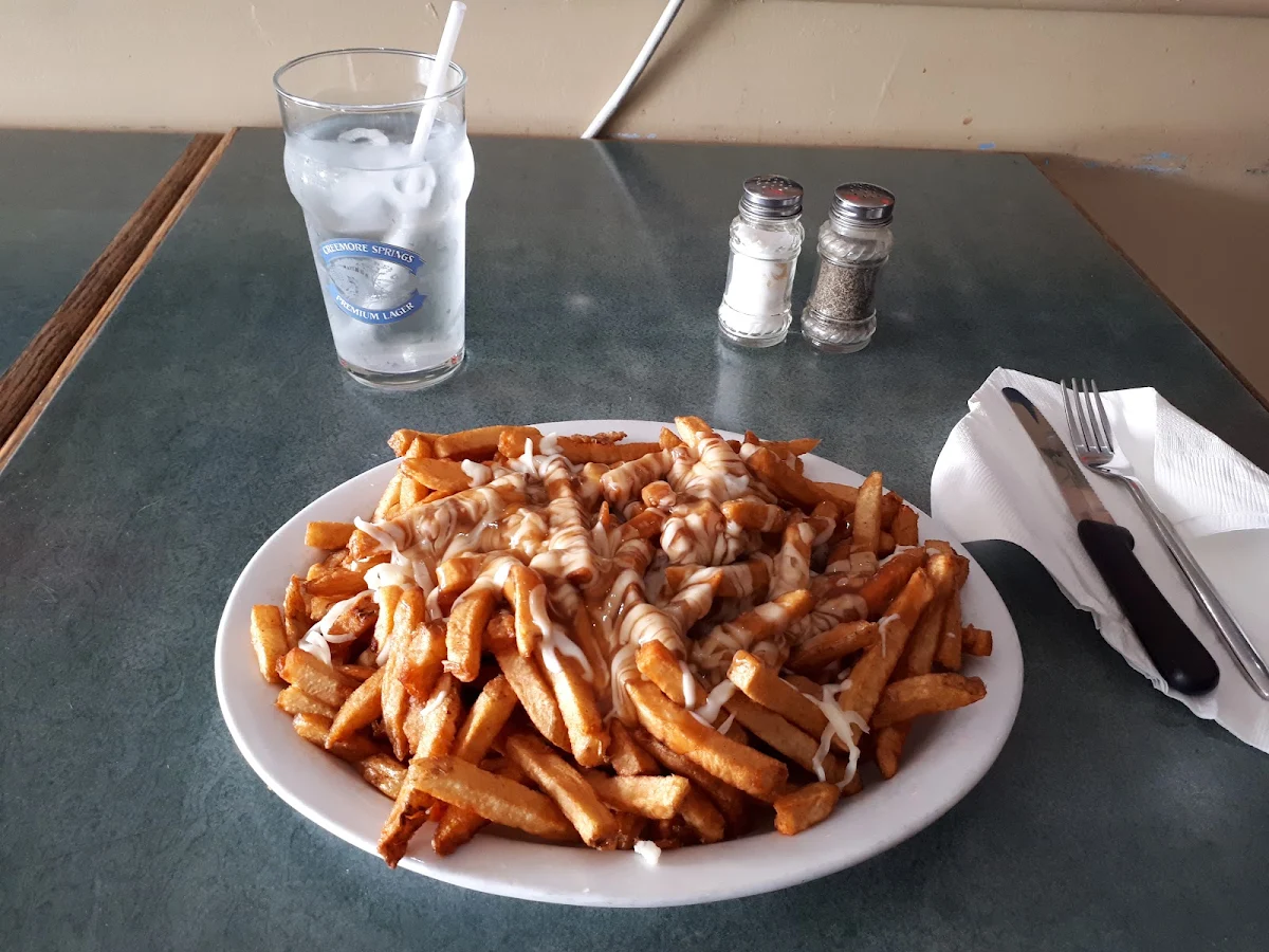 Large Poutine, Danny's Family Restaurant & Bar