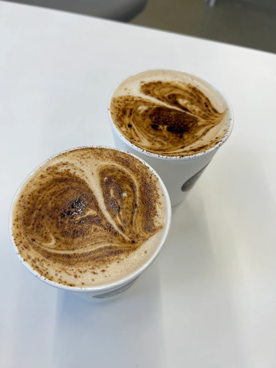 Lattes, Mos Mos Coffee