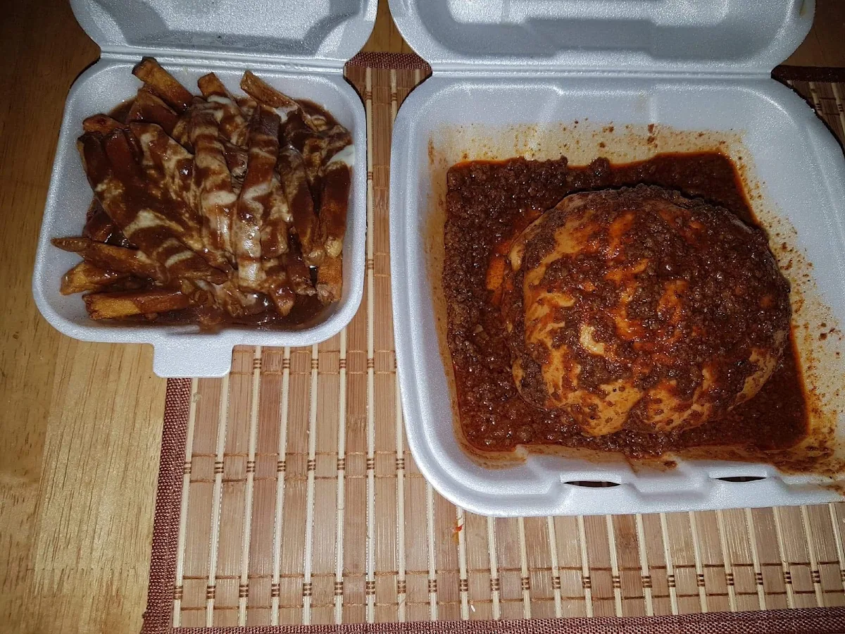 Chili Cheeseburger