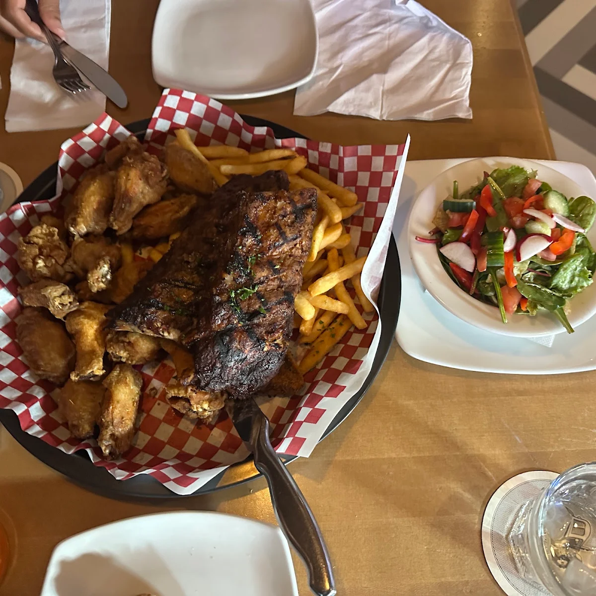 Ribs and Chicken Wings with Fries