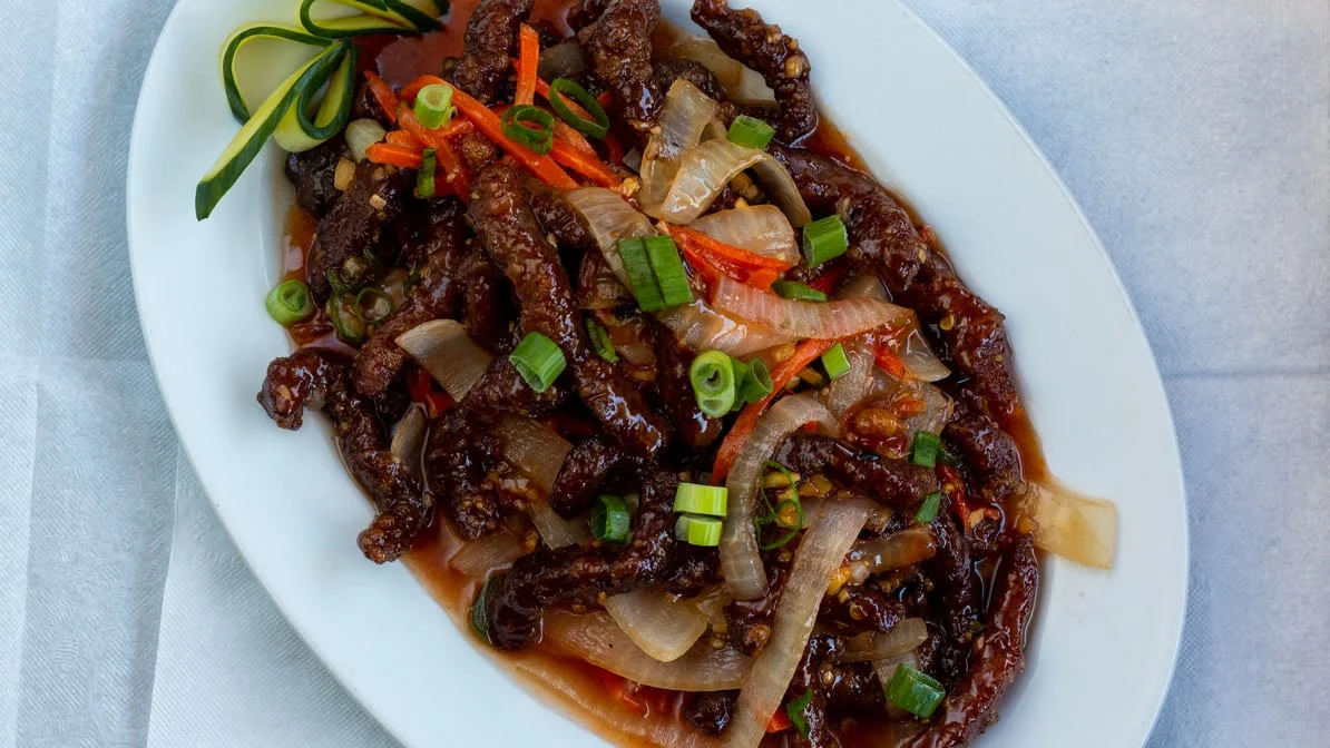 Highlights, Fong's Eatery