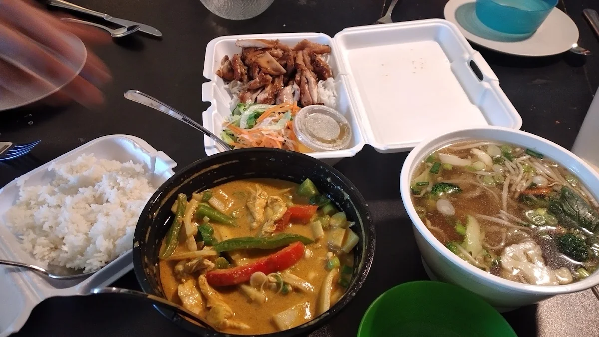 Chicken Curry Vermicelli Bowl Vegan Pho