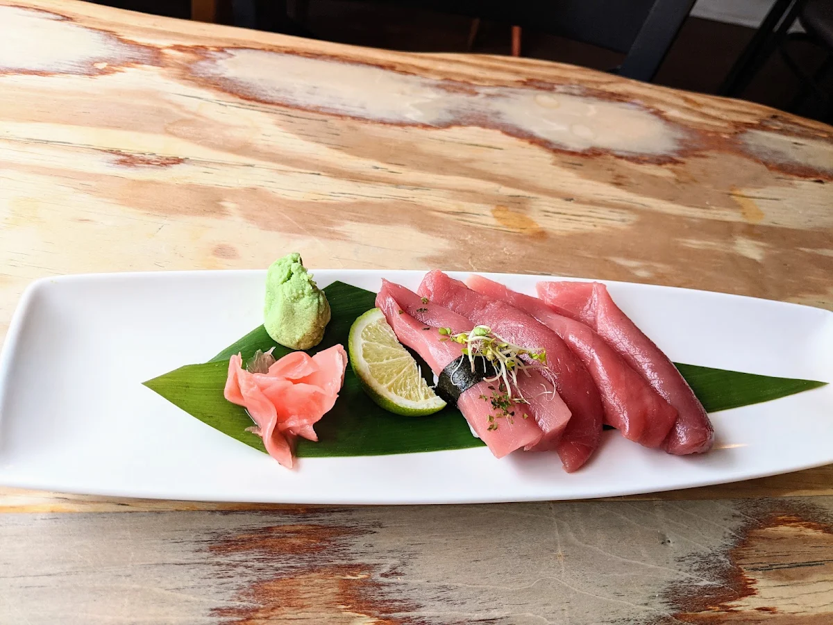 Maguro Nigiri Tuna