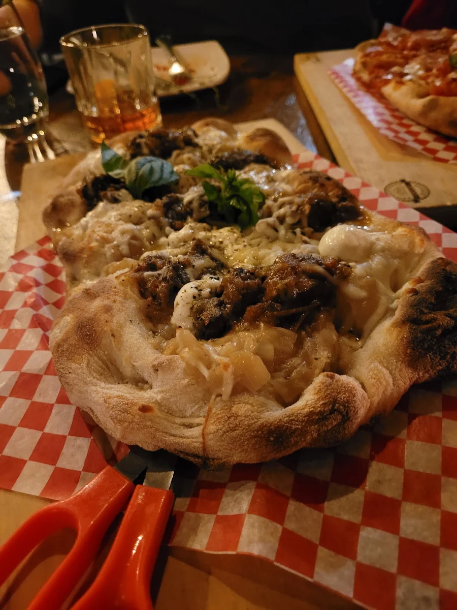 Genovese Pizza