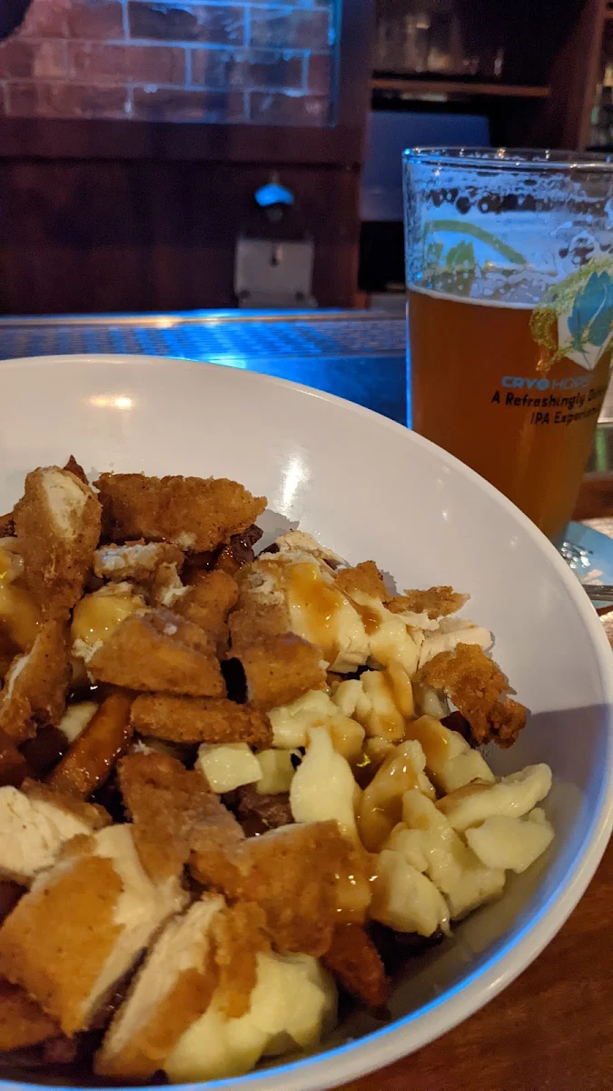 Crispy Chicken Poutine