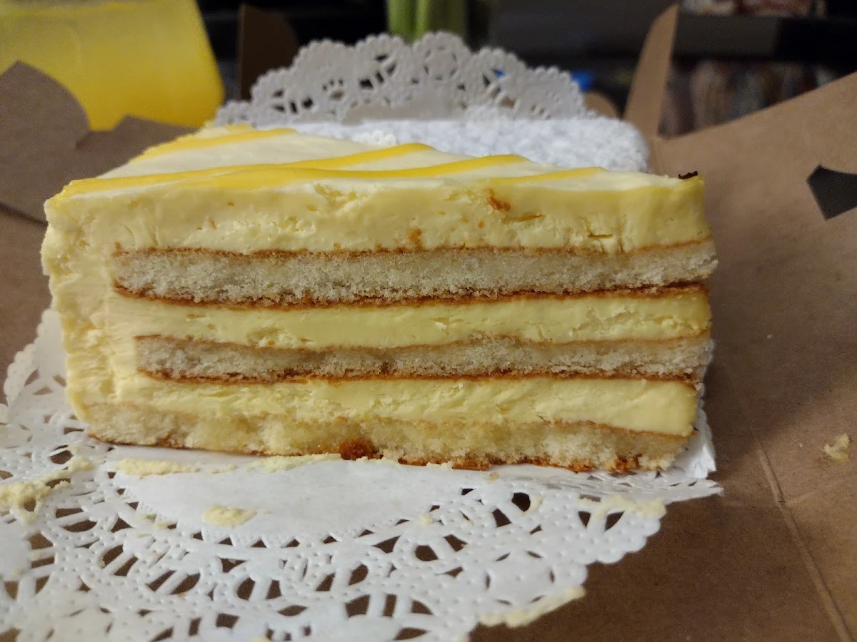 Limoncello Mascarpone Cake