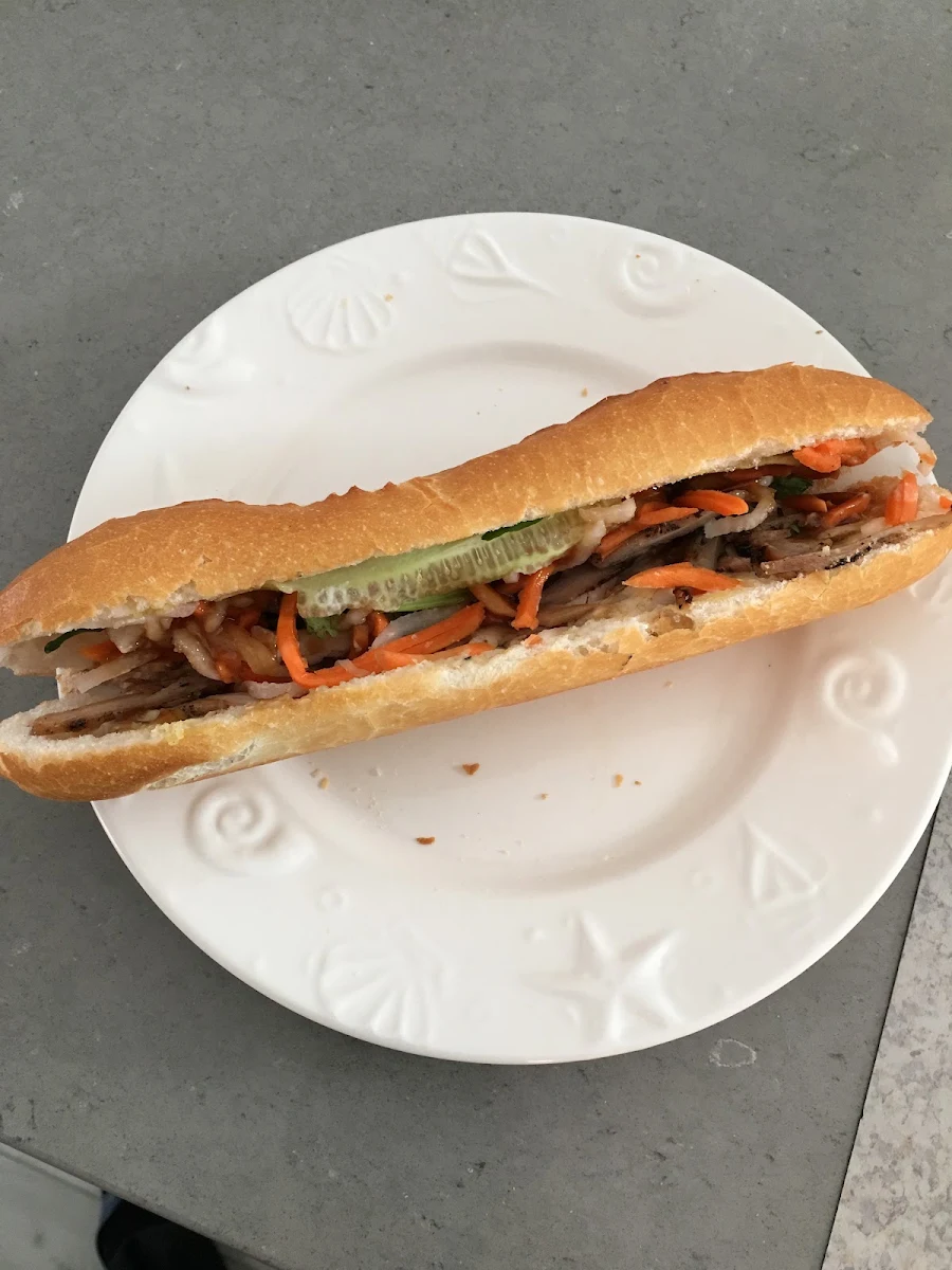 Sandwich À la Saucisse Nem Nuong Sausage Sandwich Nem Nuong