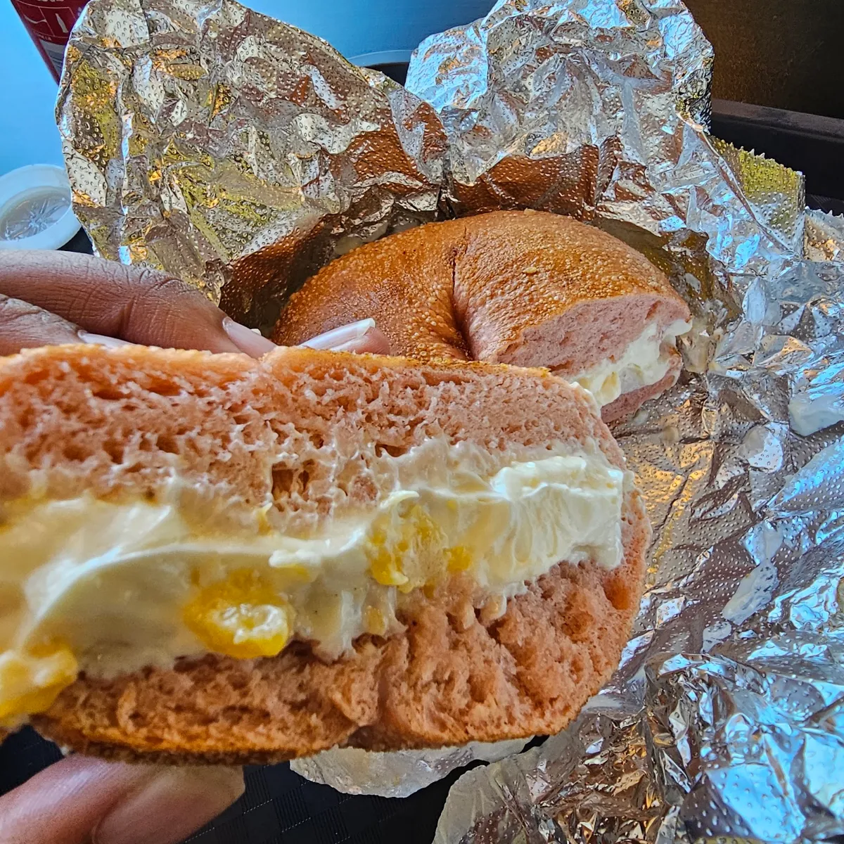 Joker Bagel Au Fraise Et Fromage À la Crème Qu Pêche