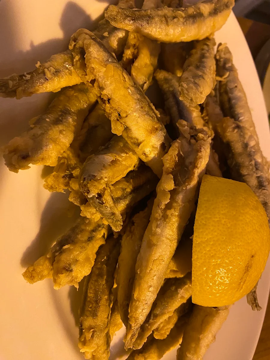 Anchovy, Nostos Taverna