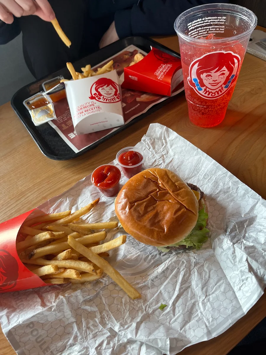 Dave’S Double Cheeseburger Combo, Wendy's