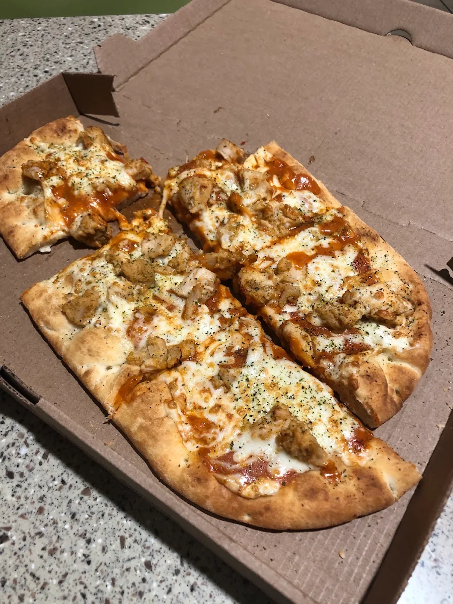 Chicken Parmesan Flatbread Pizza