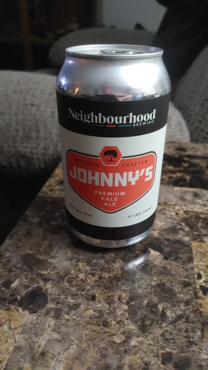 6pk Johnny's Pale Ale