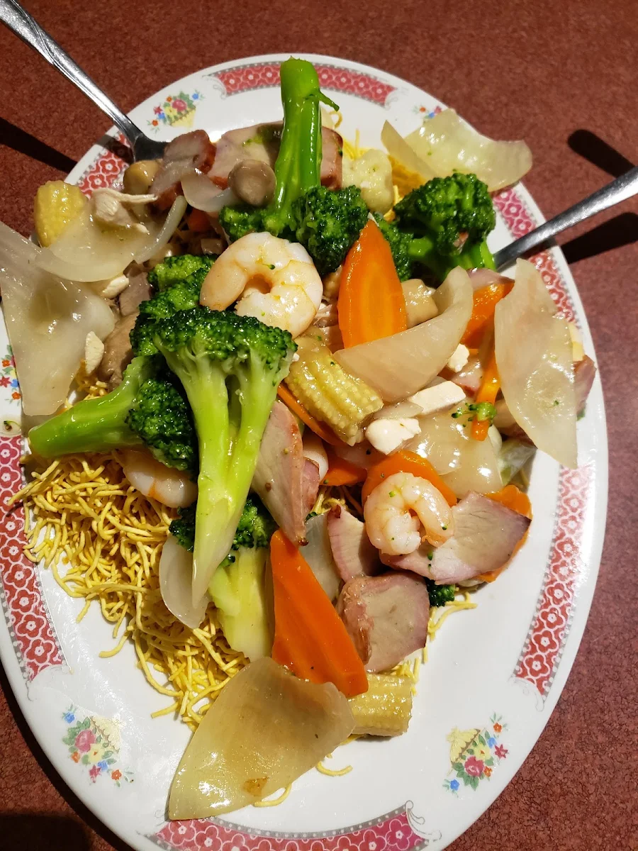 Wongs Special Chow Mein