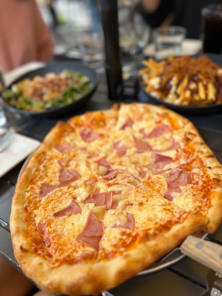 Hawaiian Pizza