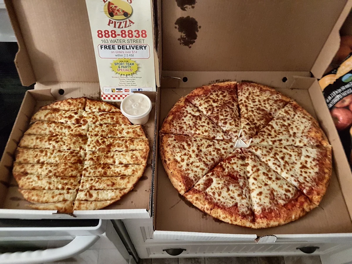 Pepperoni Pizza and Garlic Fingers
