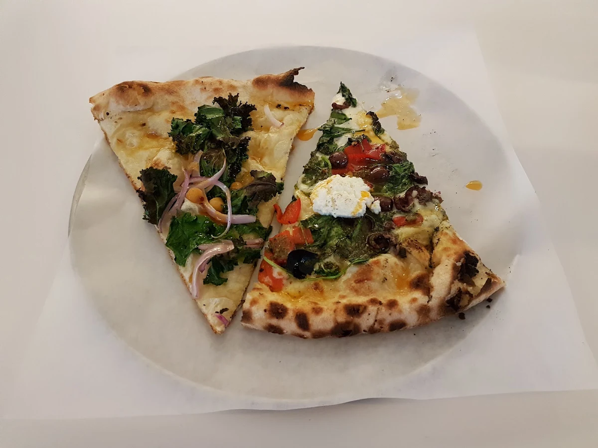 Vegitarian Pizza Slices