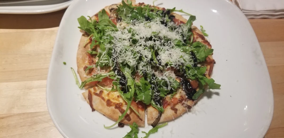 Cauliflower Pizza Crust with Arugula