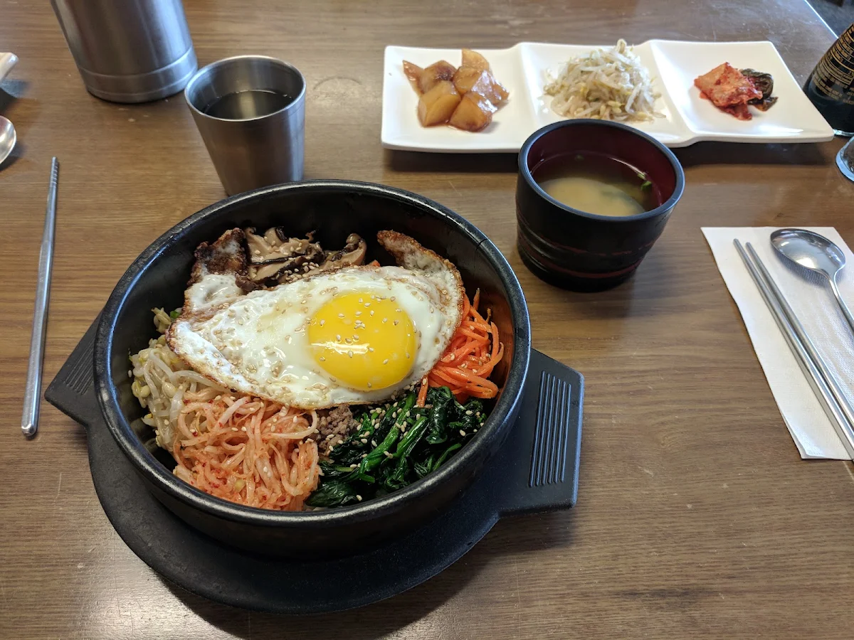Dolsot Bibimbap