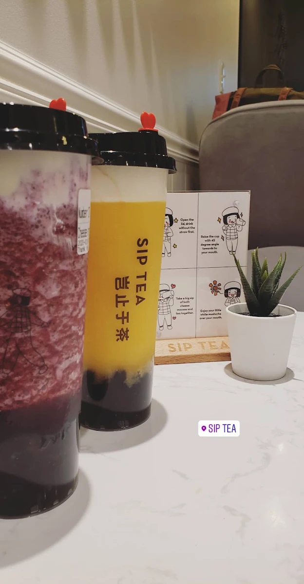 Mango Slush and Berries