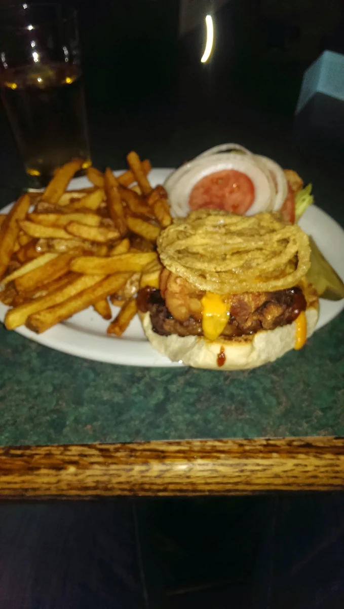 Bugsy's Chicken Burger