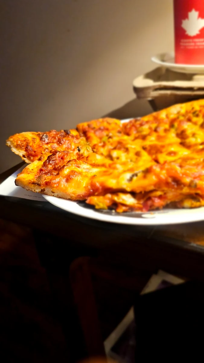 Highlights, Sissio's Pizza