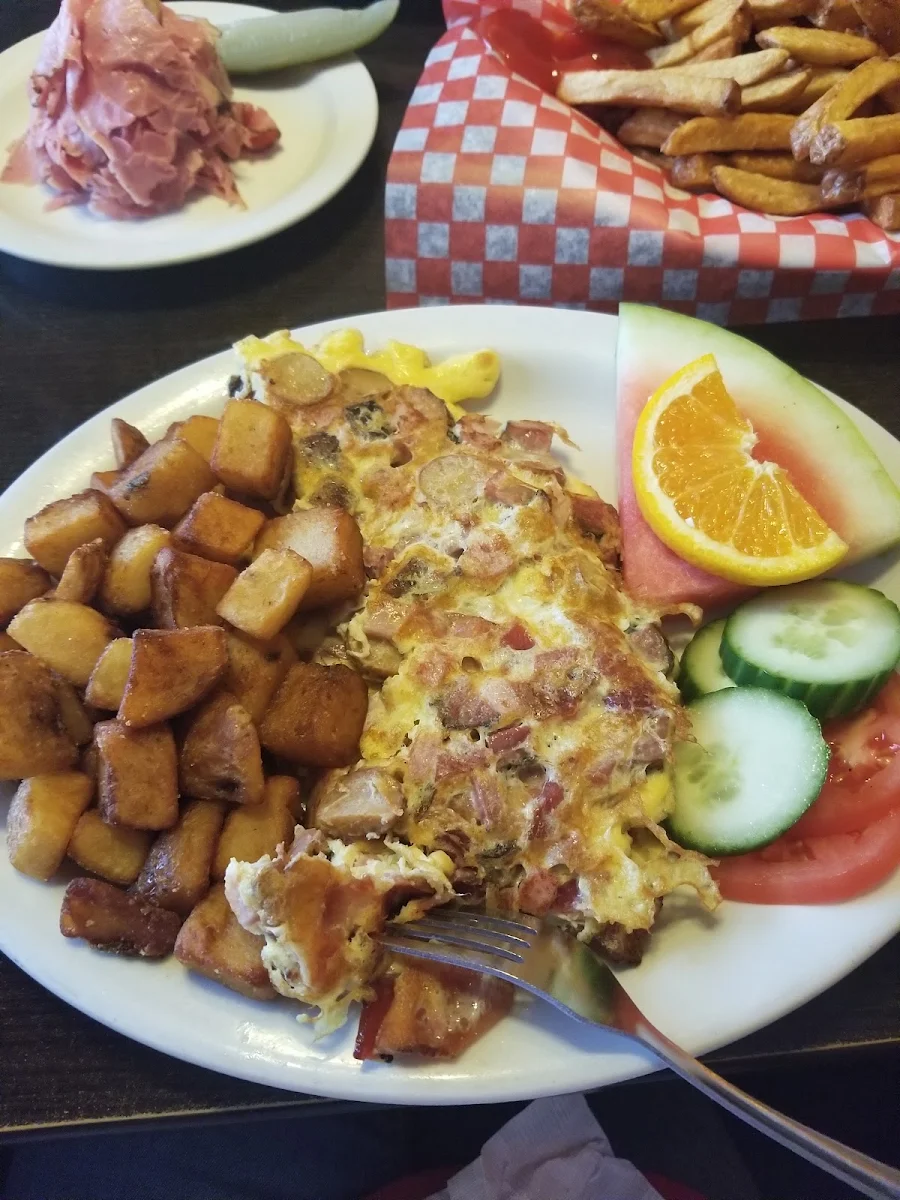 Side Smoked Meat and Fruit Salad