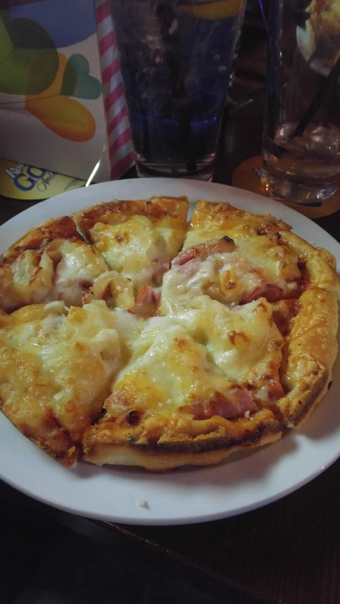 Small Hawaii Pizza