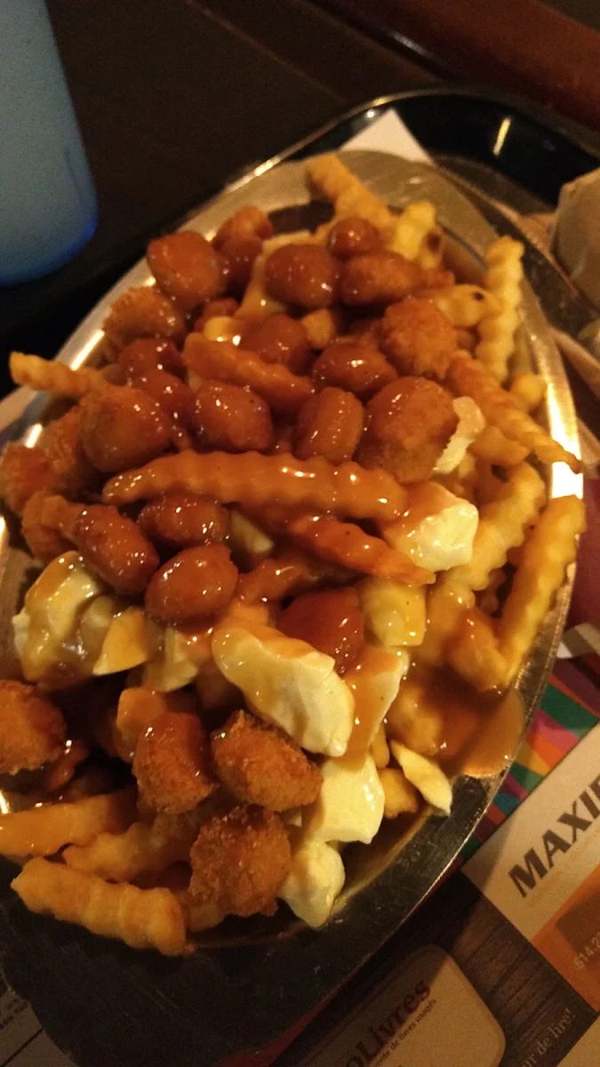Poutine Au Poulet Croustillant