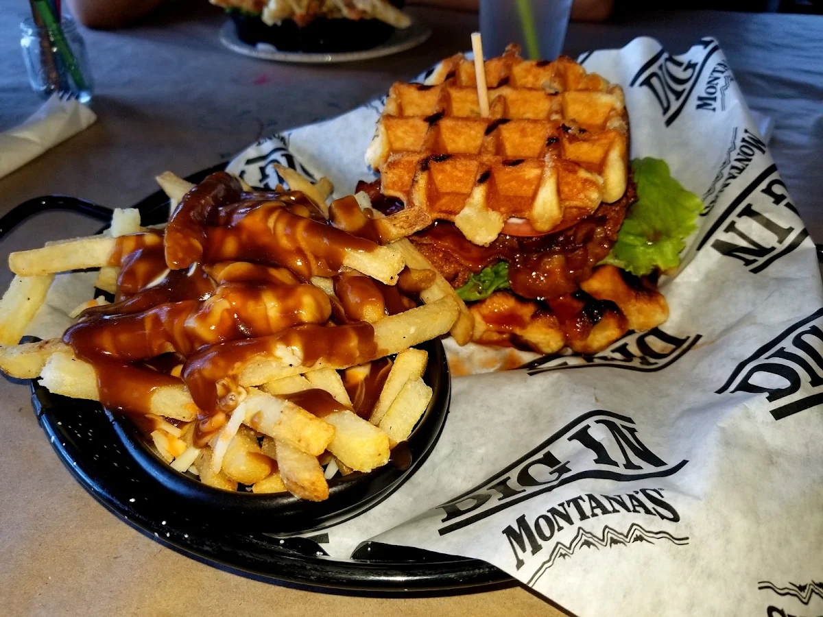 Chicken Waffle Sandwiche