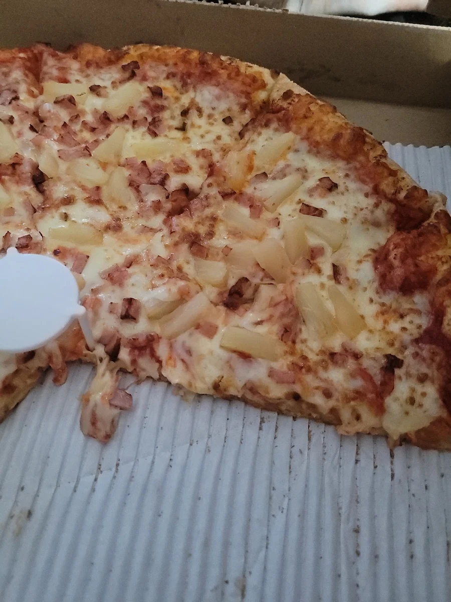Highlights, Gino's Pizza