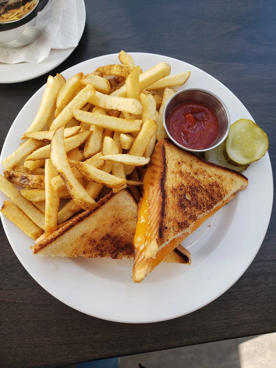 Grilled Cheese with Fries