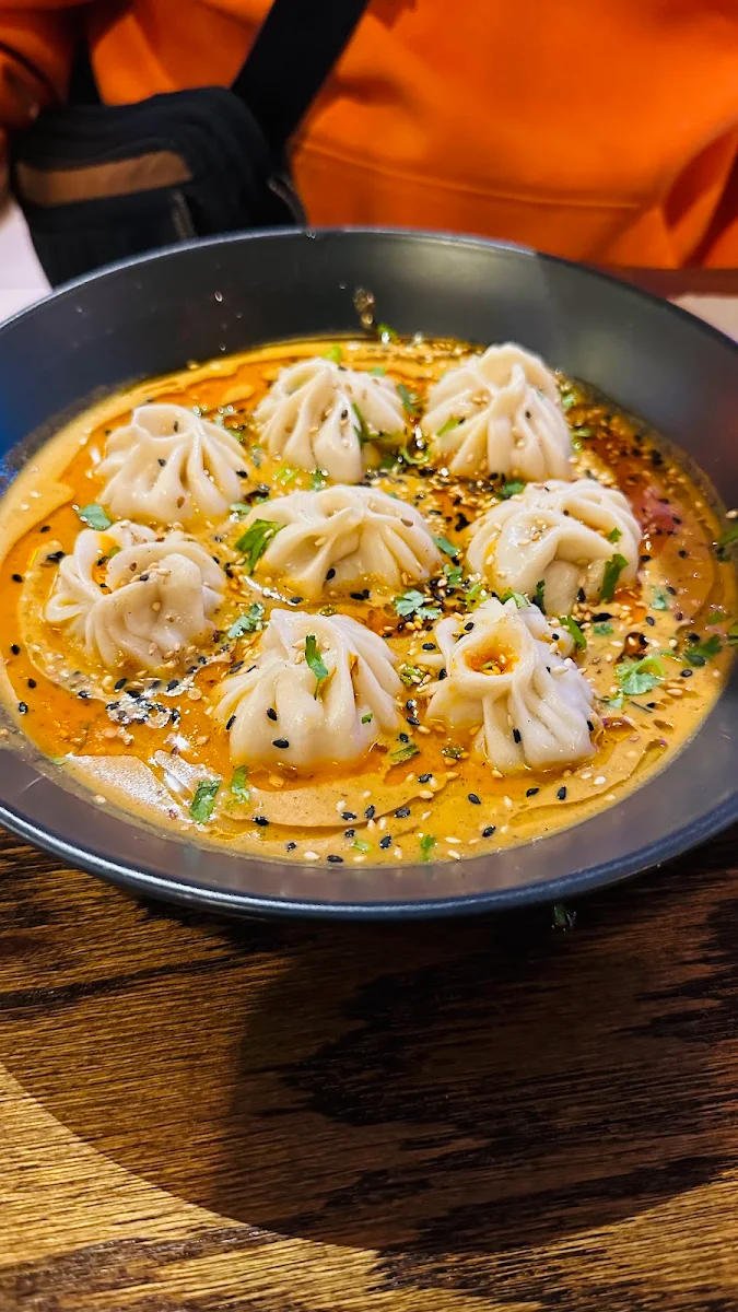 Butter Chicken Momo