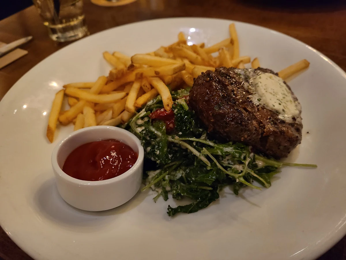 Fillet Mignon Steak Frites