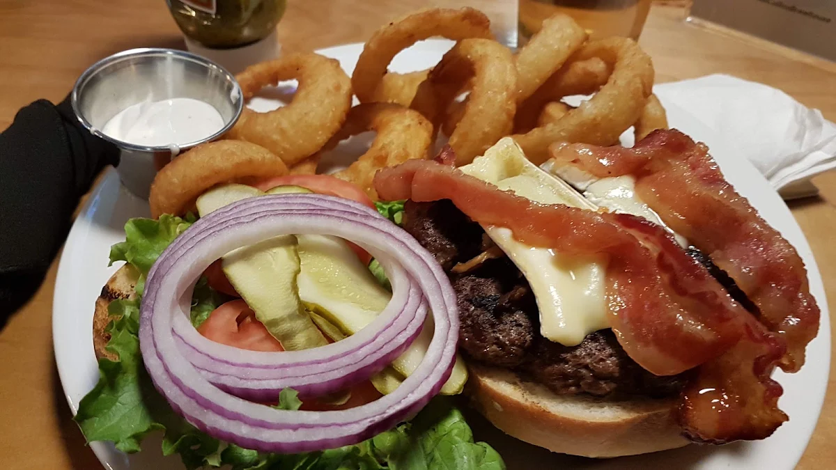 Novemburger Candied Bacon and Melted Bree