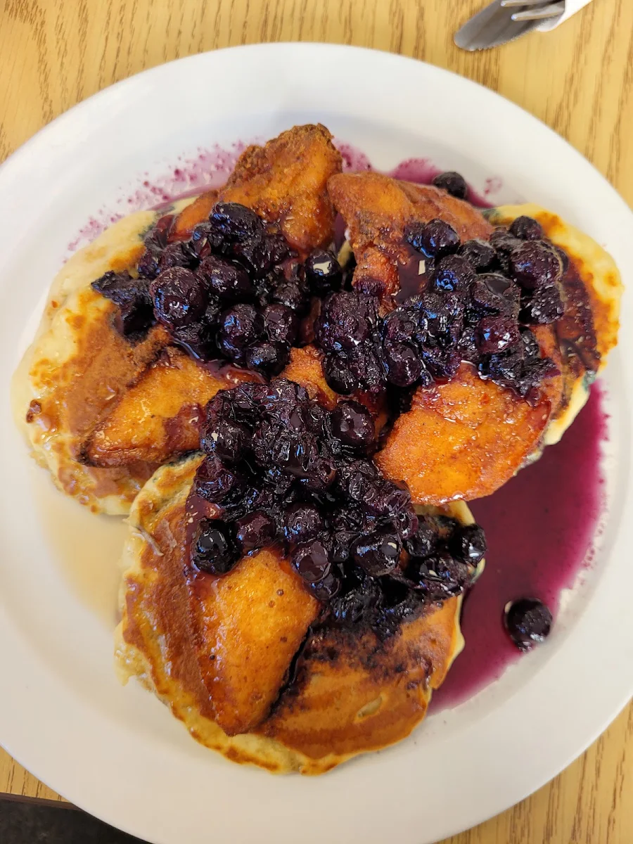 Buttermilk Pancakes and Blueberry