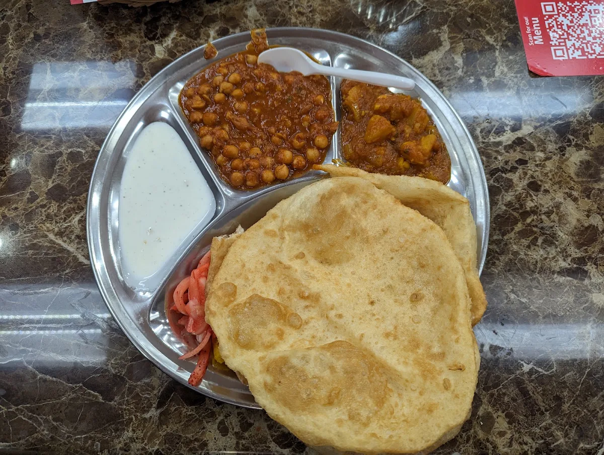 Chhole Bhatura