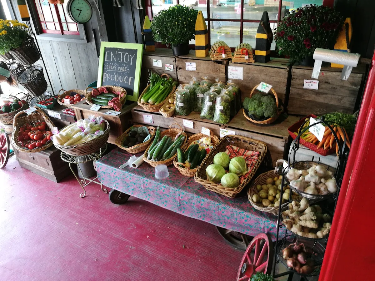 Vegetable, Jo-Ann's Deli Market and Bake Shop