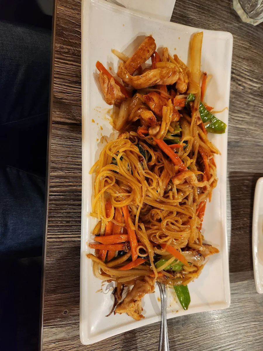 Chicken Pad Thai