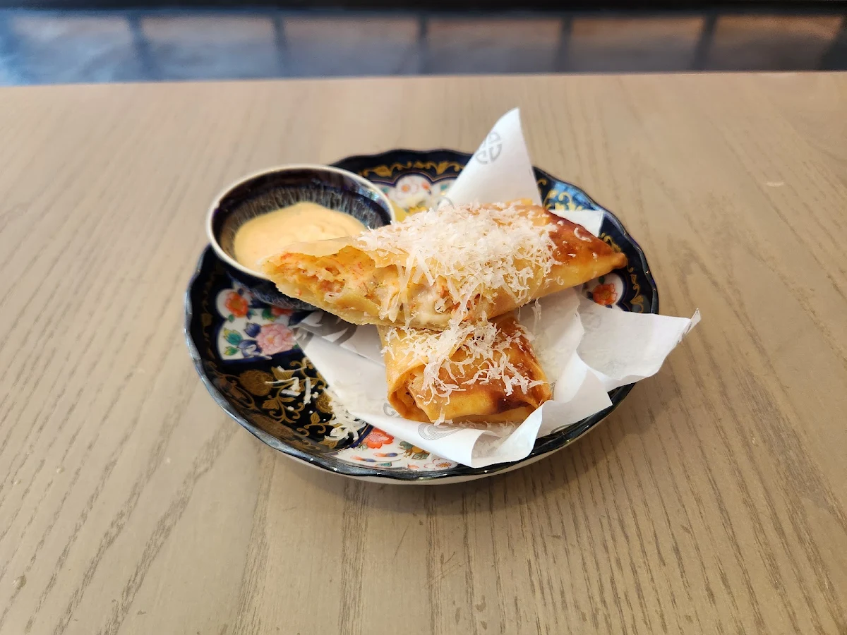 Shrimp & Cheese Spring Roll