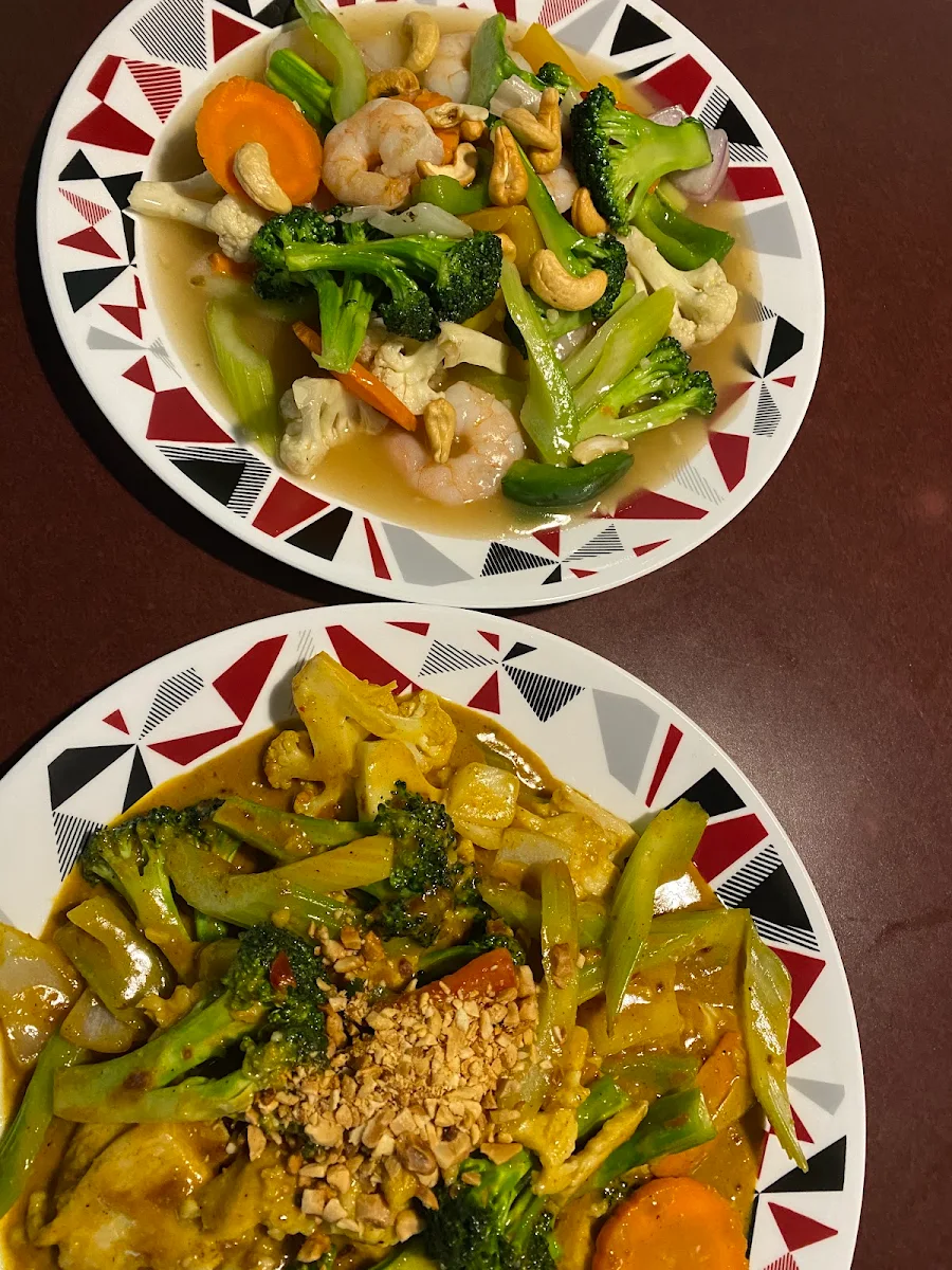 Stir-Fried Vegetables in Garlic Sauce