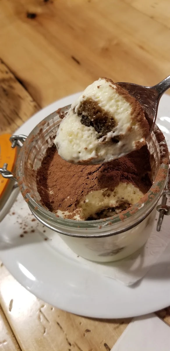 Tiramisu Cake