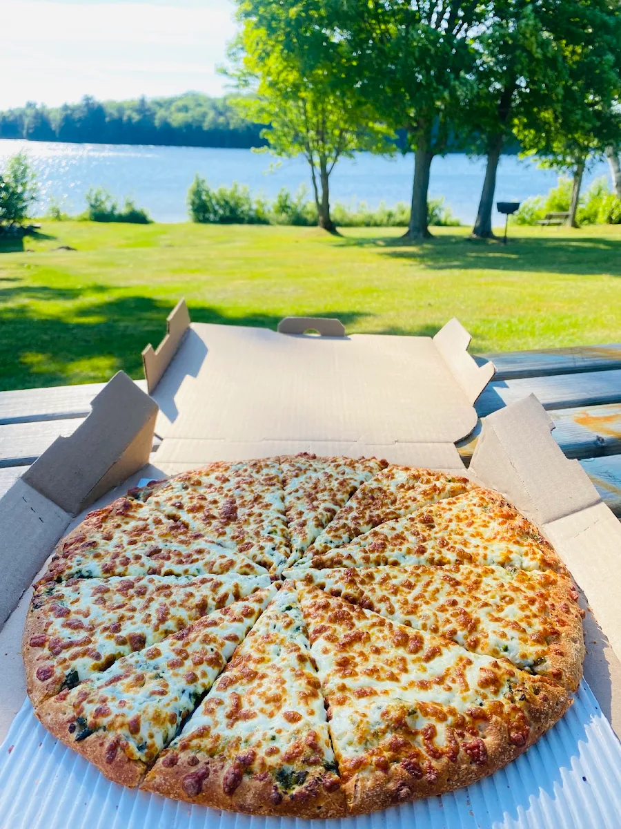 Cheese Pizza with Pesto Sauce