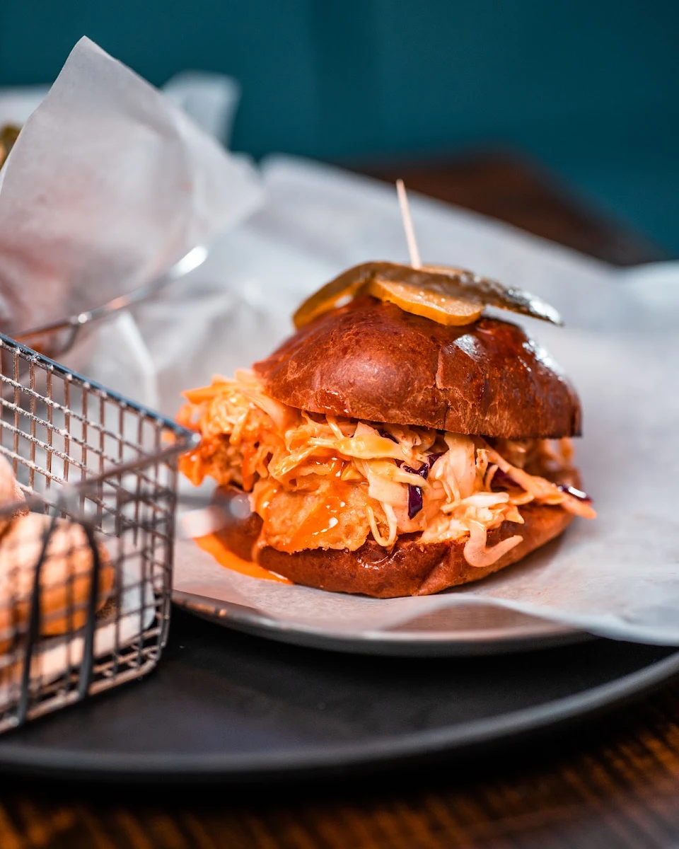 Pulled Chicken Burger