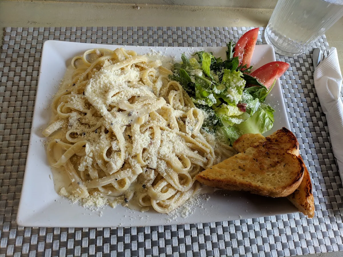 Fettuccine Chicken Alfredo
