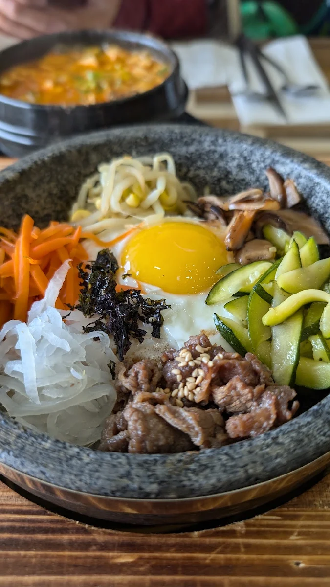Dolsot Bibimbap