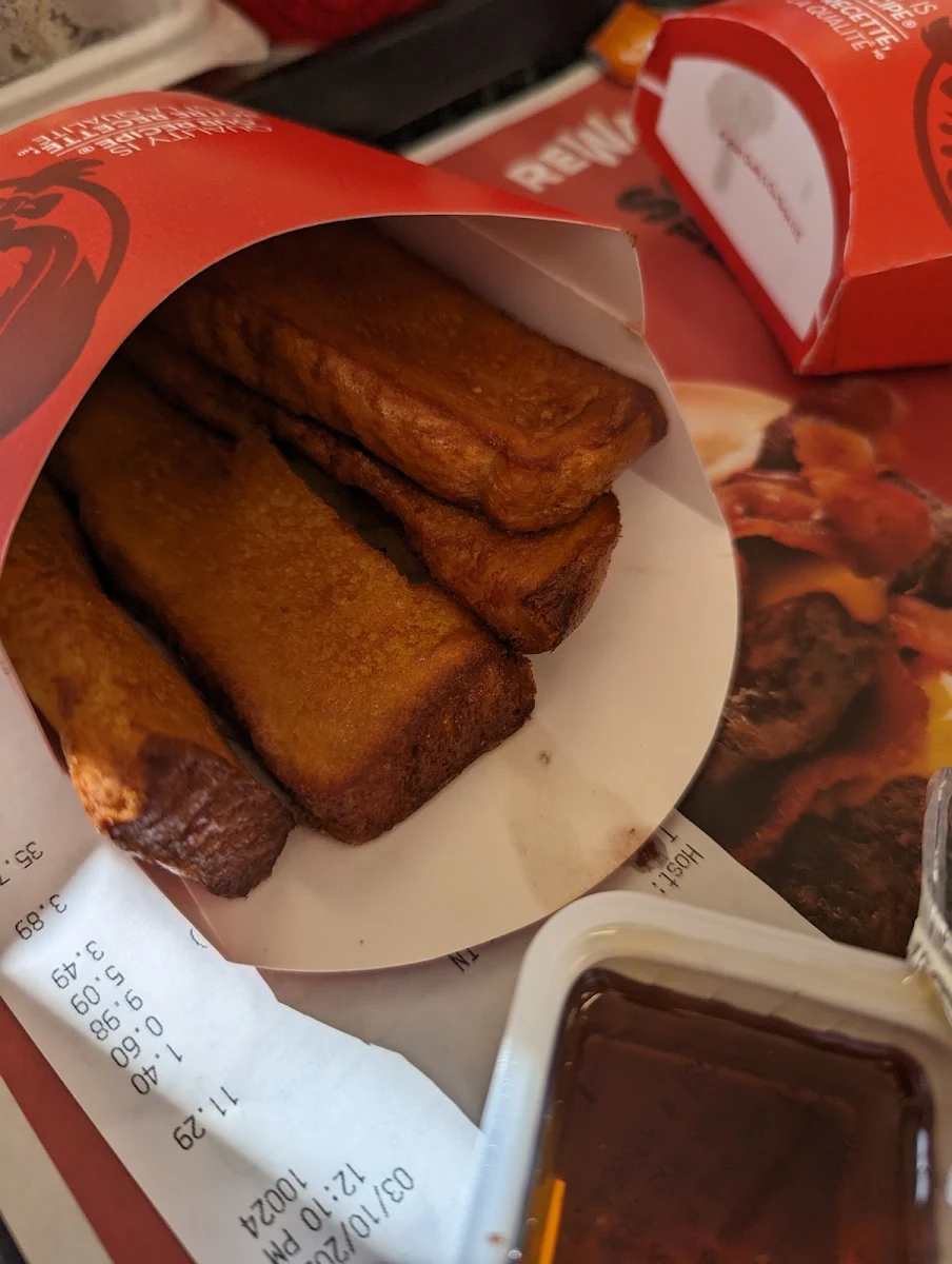 French Toast Sticks Kids’ Meal 3 PC Cals 770
