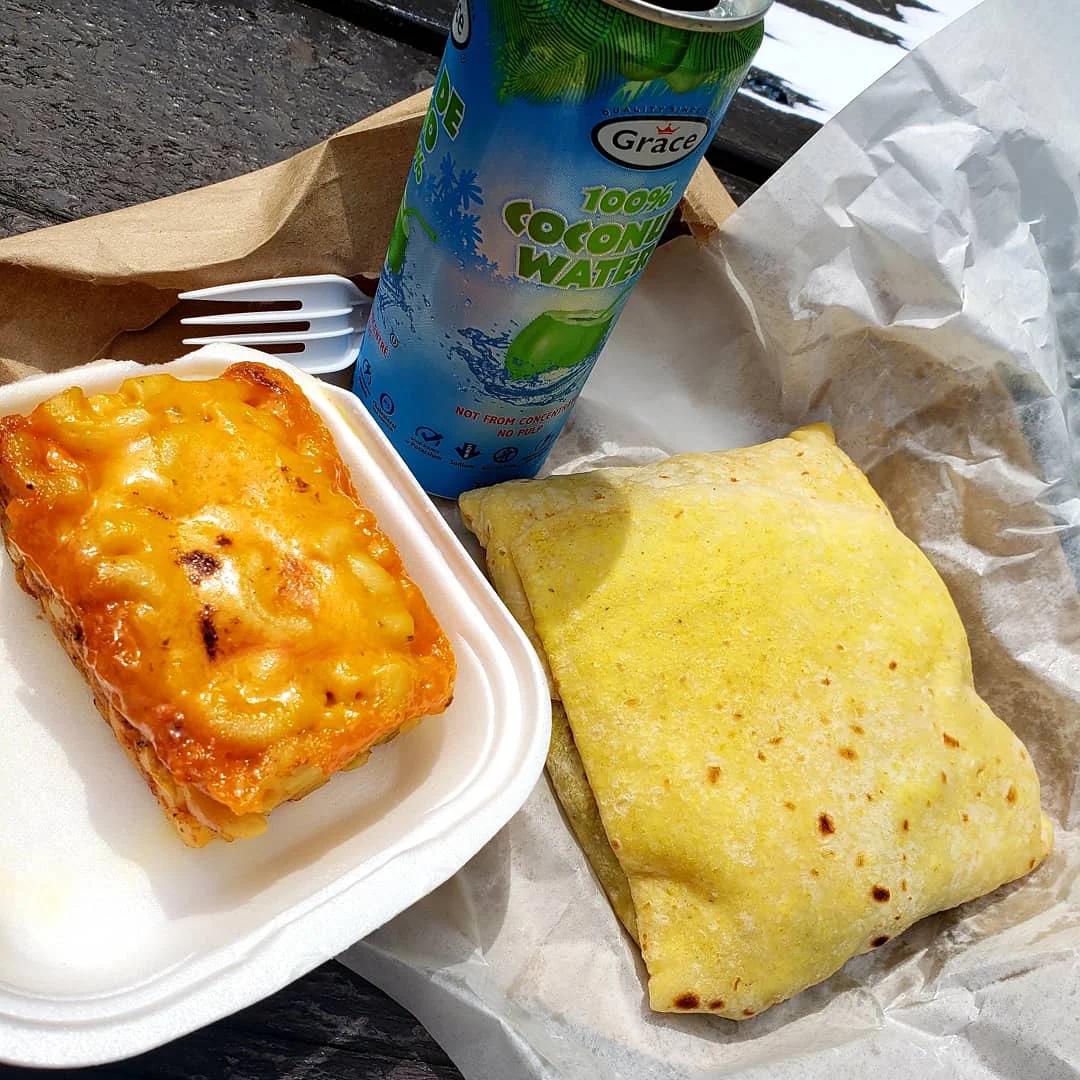 Mac N Cheese Pie