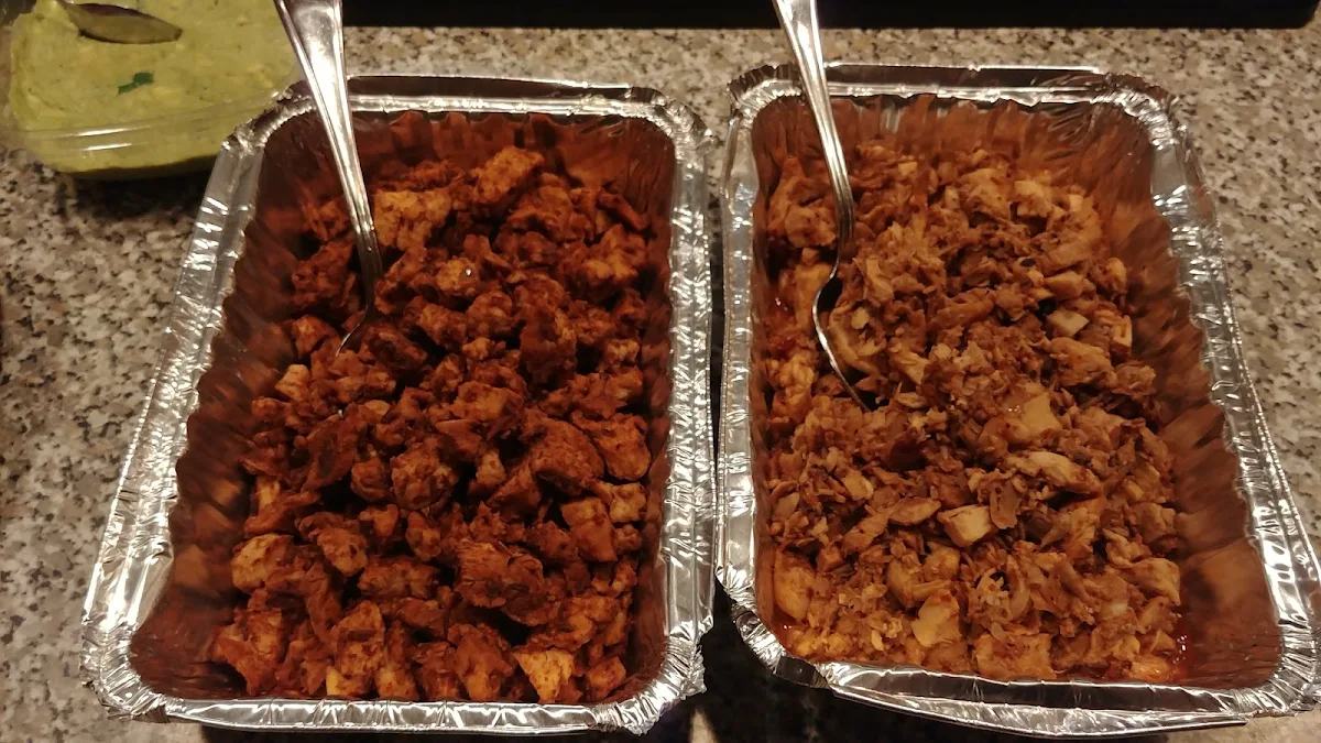 Porc Ancho Et Poulet Épicé
