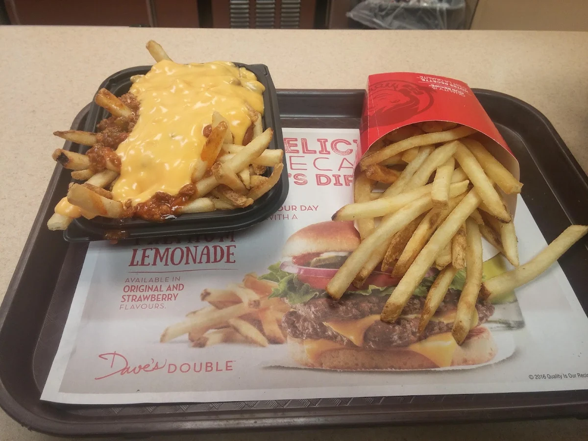 Chili Cheese Fries Cals 520